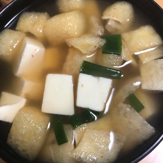 豆腐とお揚げさんの豆板醤スープ